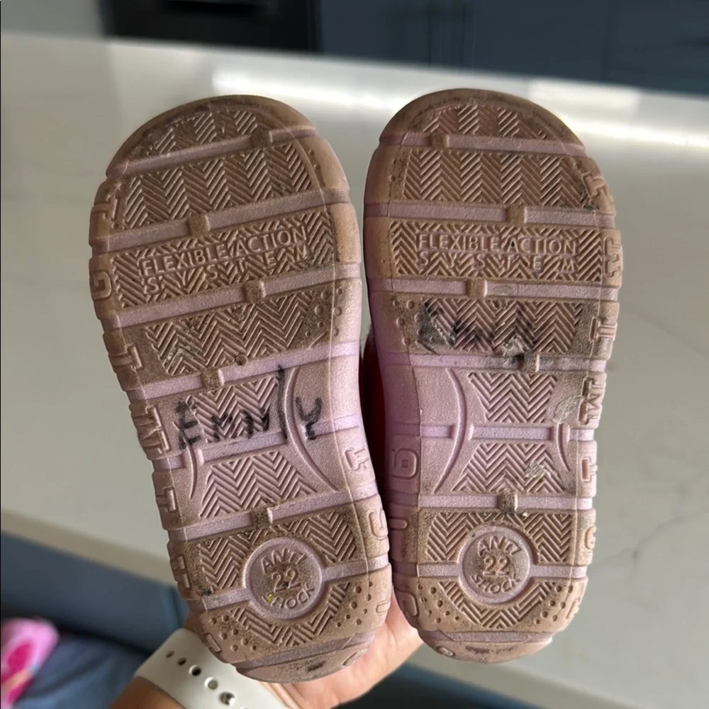 Primigi Kids Pink Slippers with Playful Design size 6